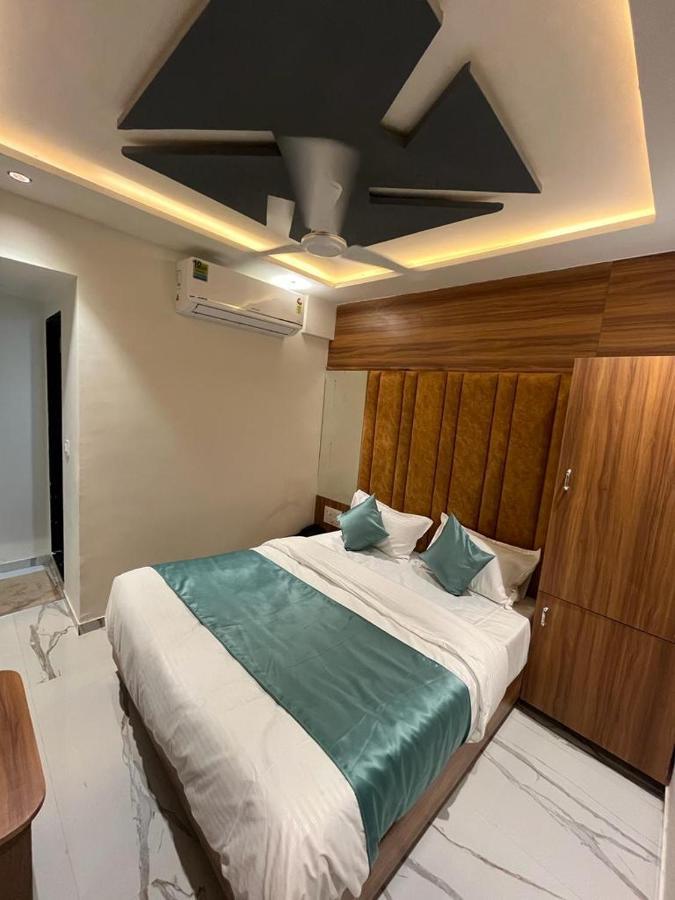 Hotel Paramount Villa Gandhinagar Exterior photo